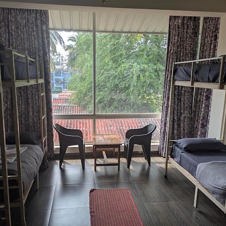 Selesta Sea By The Beach Morjim Exterior foto